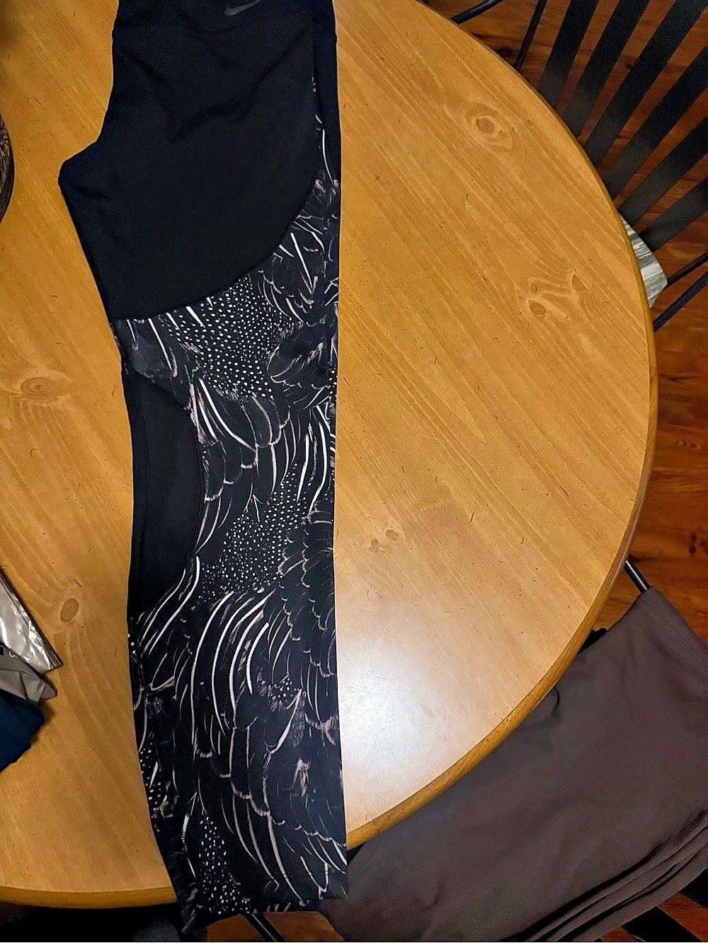 Nike Dri-FIT Feather Print Leggings Black & Gray XXL